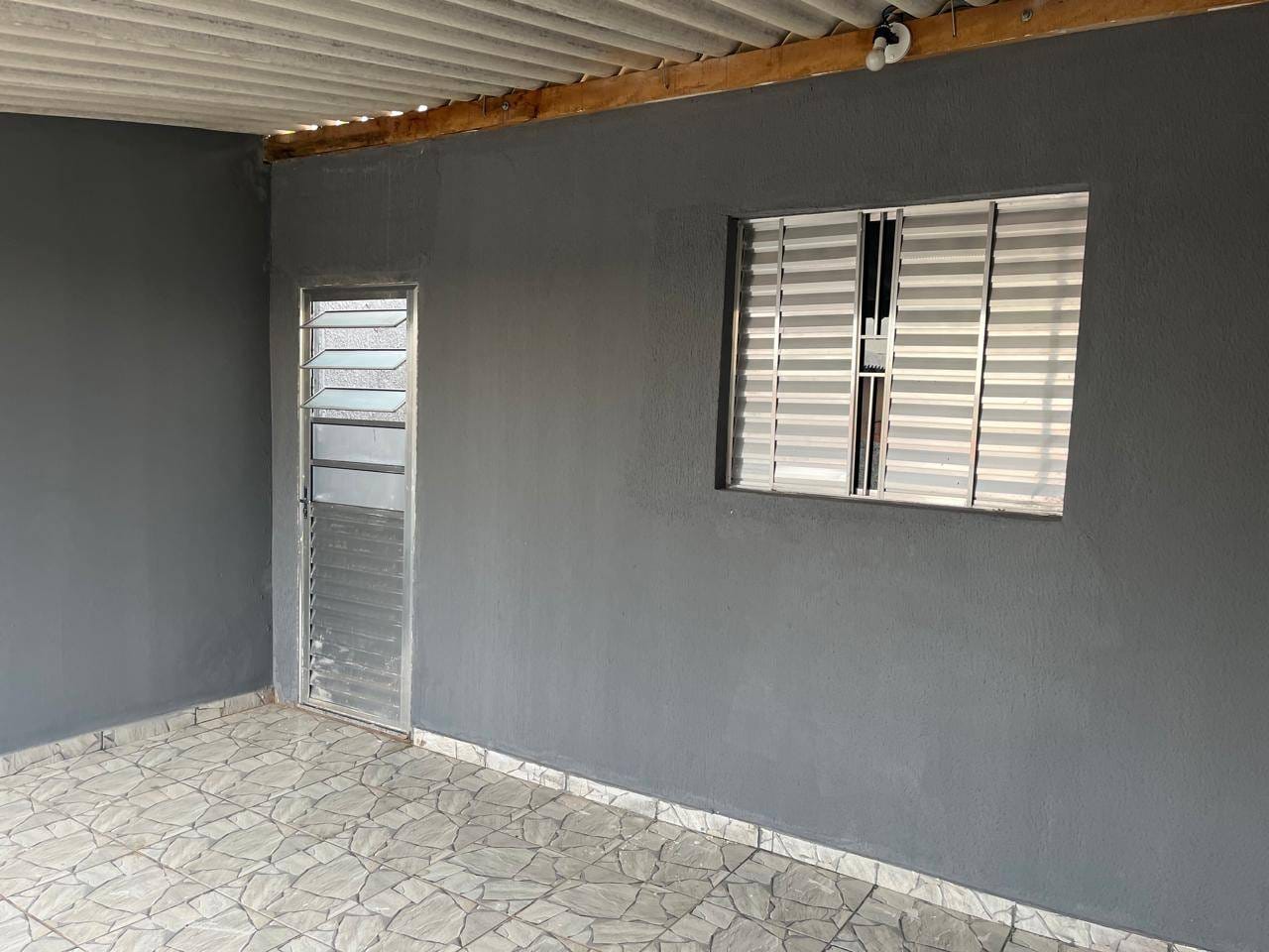 Casa para alugar com 2 quartos, 100m² - Foto 22