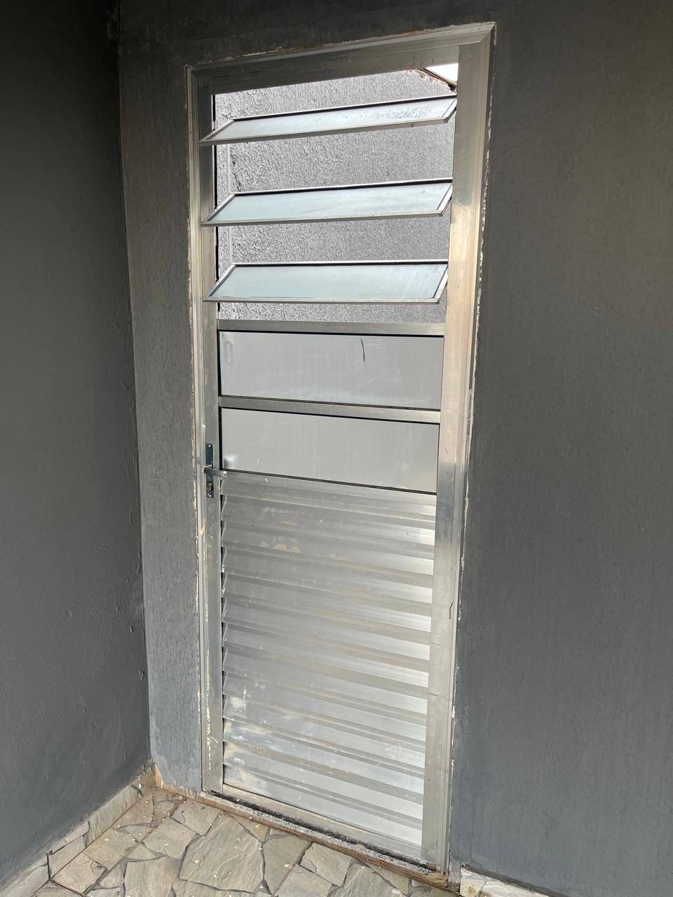 Casa para alugar com 2 quartos, 100m² - Foto 24