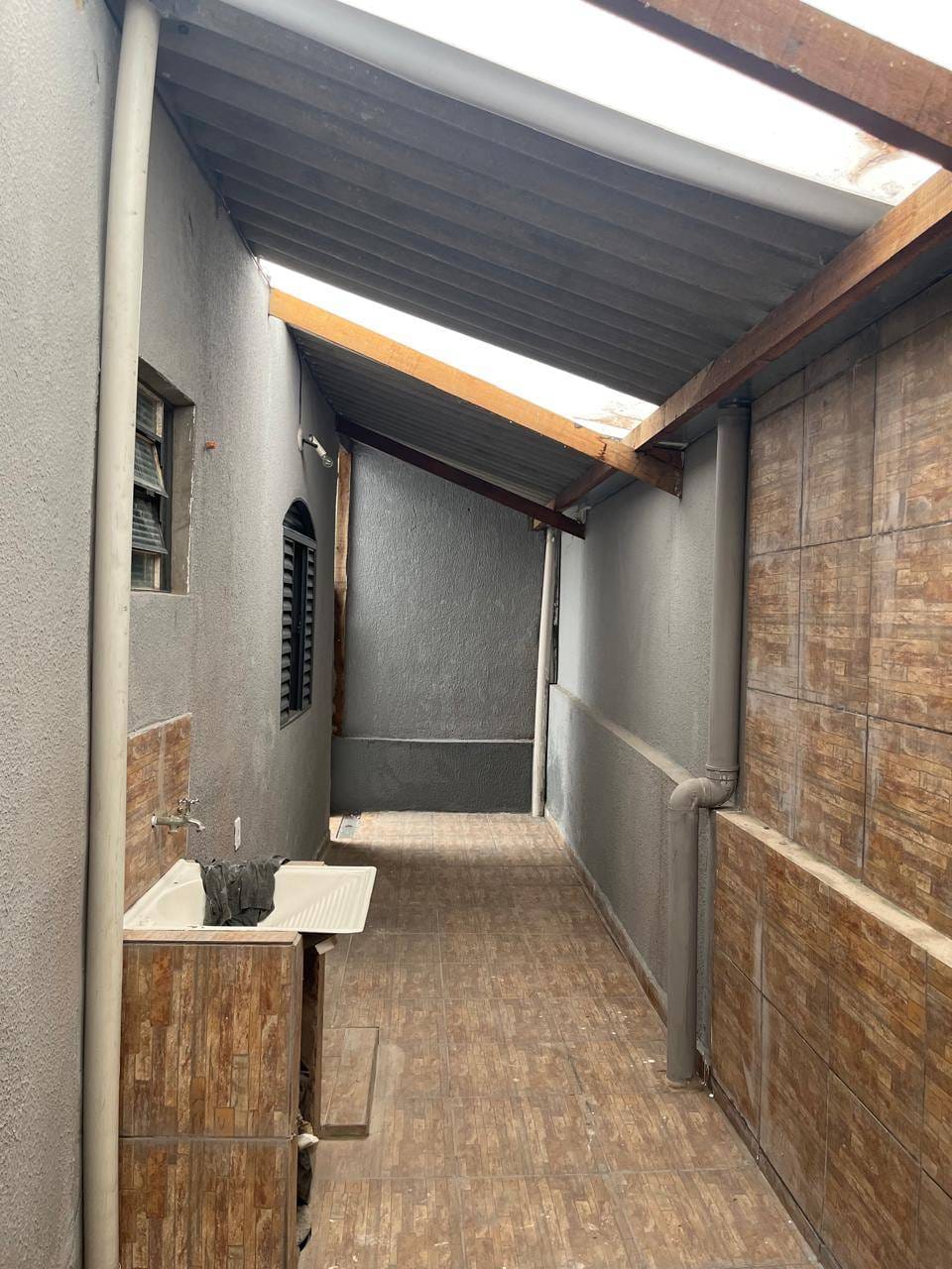 Casa para alugar com 2 quartos, 100m² - Foto 14
