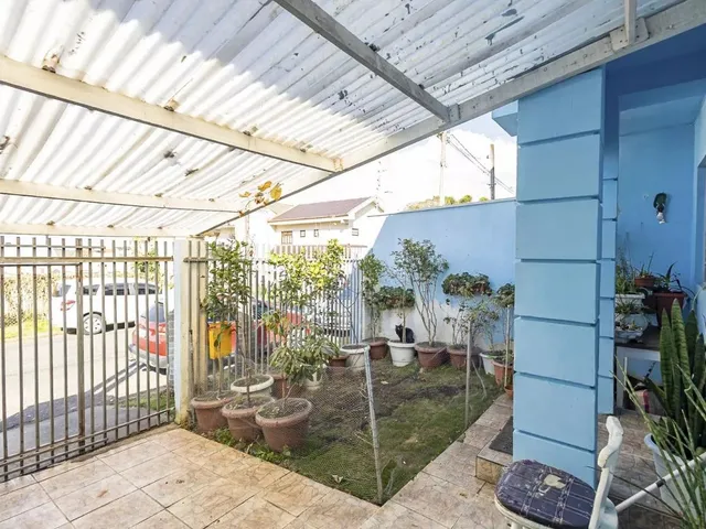 Casa à venda, no bairro Cidade Industrial em Curitiba