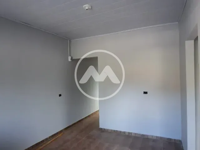 Casa 2 quartos e 1 banheiro, para alugar, no bairro Zona 07 em Cianorte