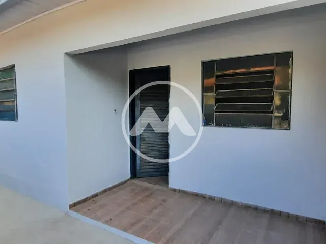 Casa 2 quartos e 1 banheiro, para alugar, no bairro Zona 07 em Cianorte