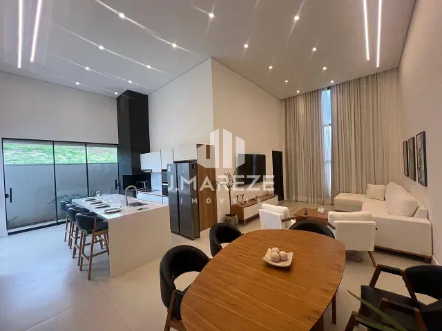 Casa 3 quartos e 2 banheiros, à venda, no bairro Núcleo Habitacional Parigot de Souza em Apucarana