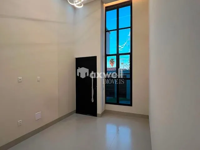Casa 3 quartos e 2 banheiros, à venda, no bairro Papillon Park - Complemento em Aparecida de Goiânia
