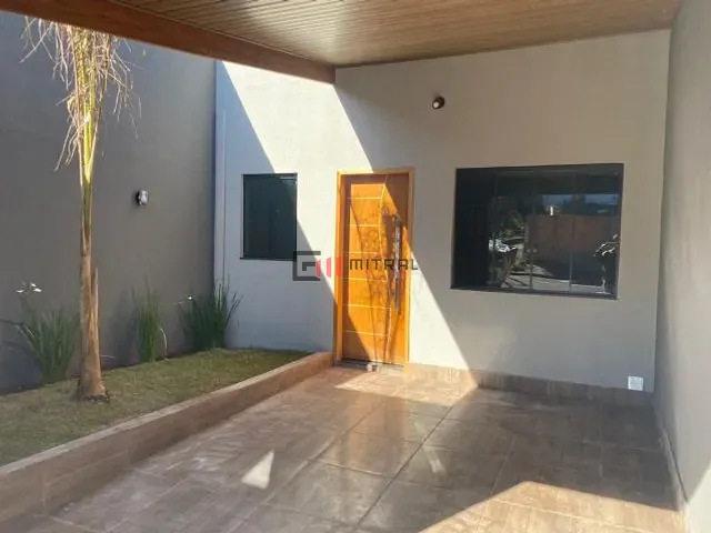 Casa 3 quartos e 2 banheiros, para alugar, no bairro Jardim Tókio em Londrina