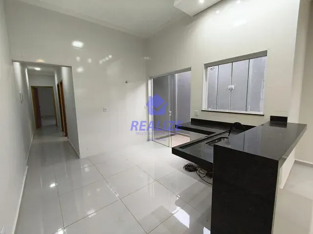 Casa com 125m² 2 quartos e 1 banheiro, à venda, no bairro Residencial Ouro Verde em Botucatu