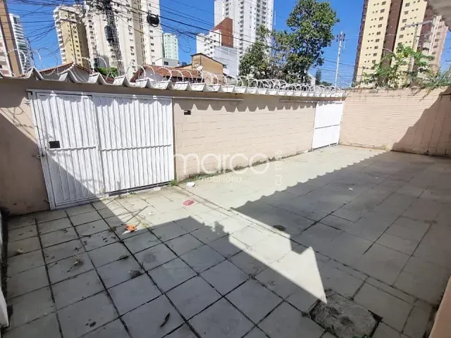 Casa para alugar, no bairro Setor Bela Vista em Goiânia