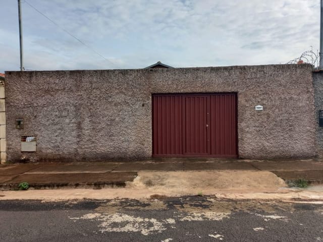 Foto do Casa - Casa com 2 dormitórios para alugar, 69 m² por R$ 600,00/mês - Jardim Itália - Uberaba/MG | ZUCATO IMOBILIARIA LTDA