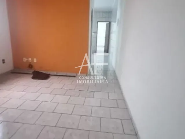 Casa com 150m² 2 quartos e 1 banheiro, à venda, no bairro Vila São José em Taubaté
