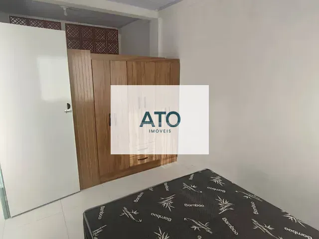 Casa 2 quartos e 1 banheiro, para alugar, no bairro Praça em Tijucas
