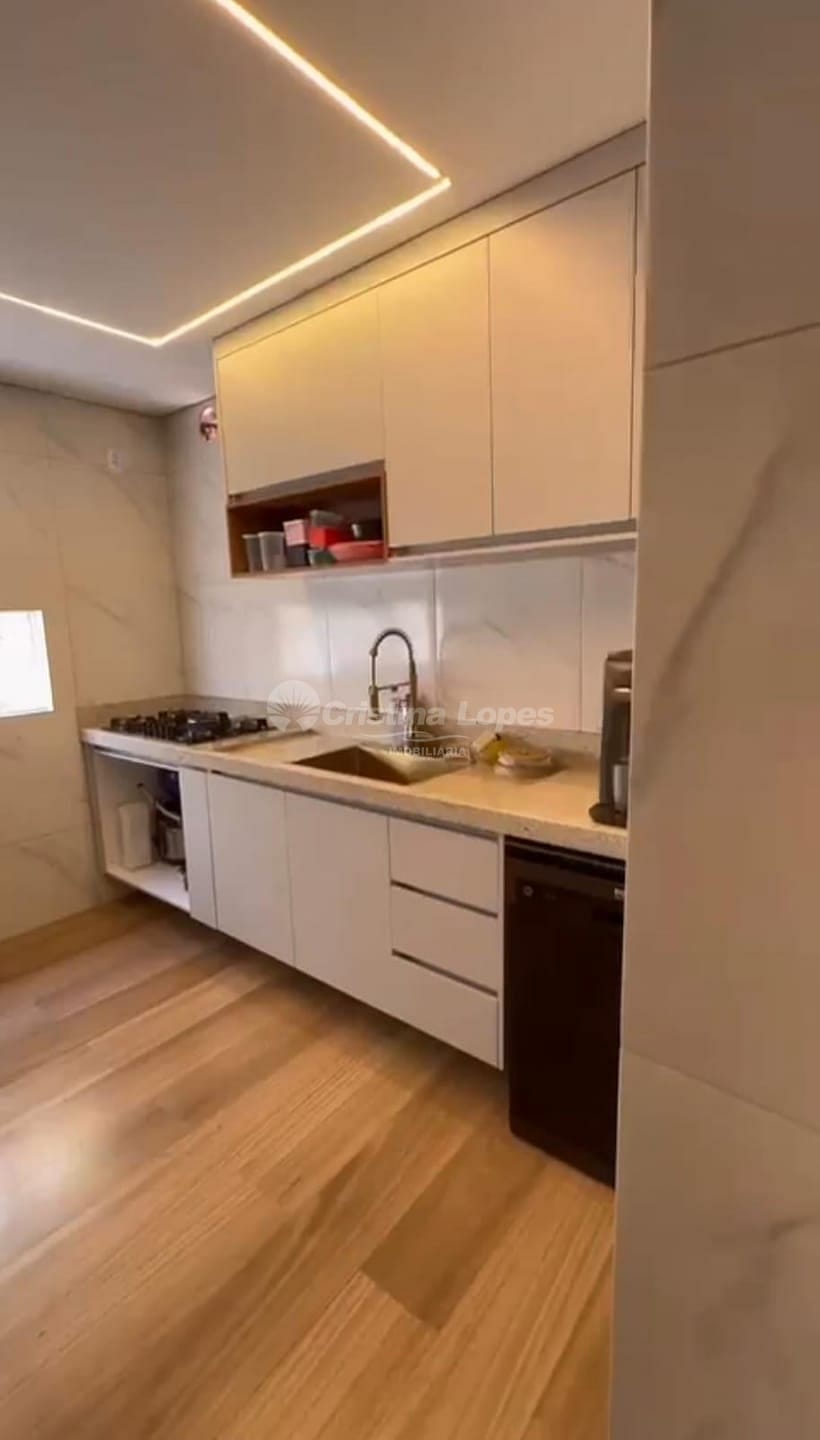 Casa, 3 quartos, 162 m² - Foto 4