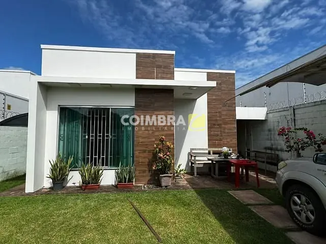 Casa com 300m² 3 quartos e 3 banheiros, à venda, no bairro São Cristóvão em Santarém