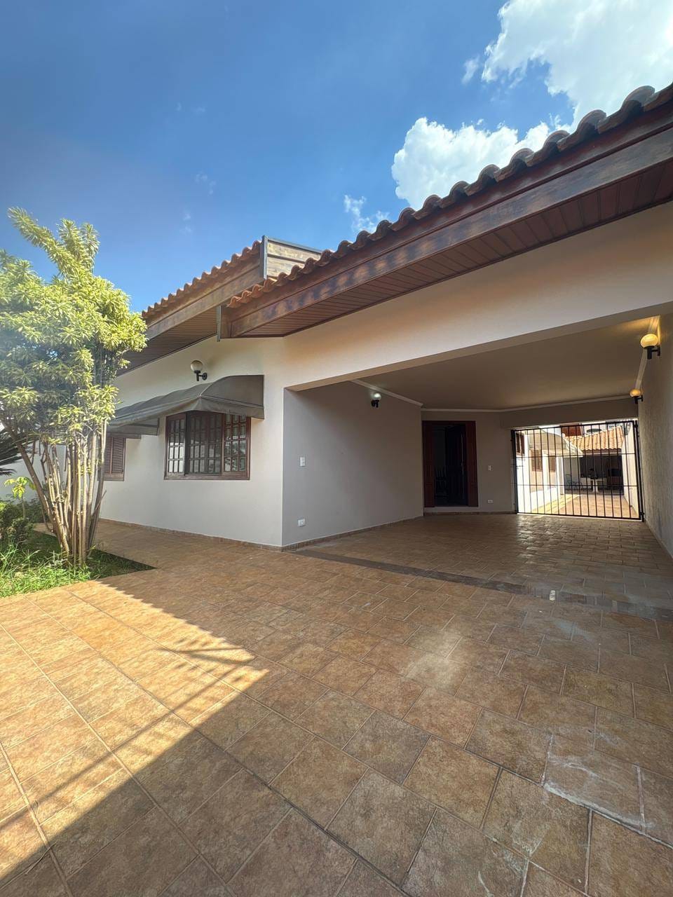 Casa, 3 quartos, 250 m² - Foto 1