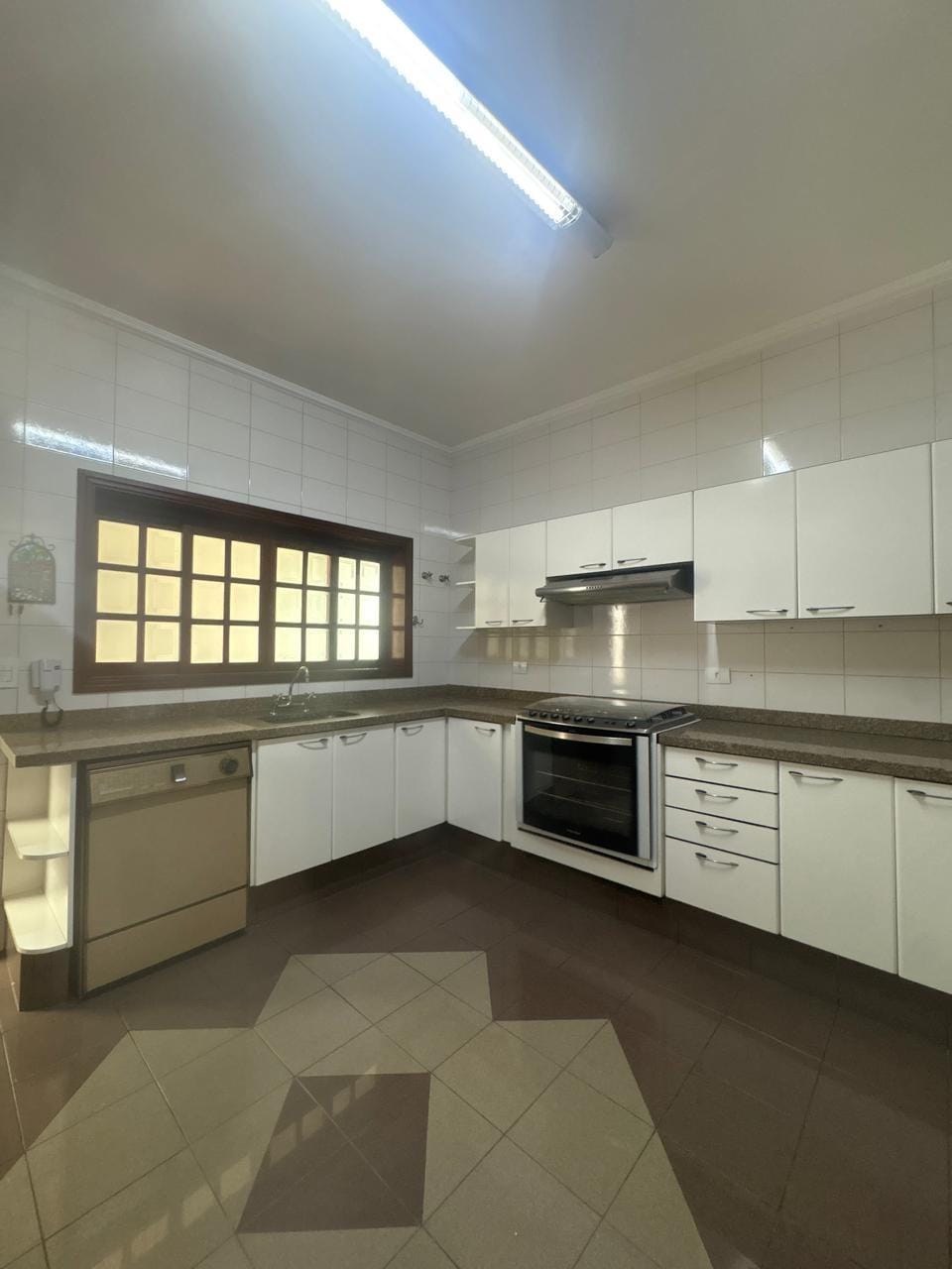 Casa, 3 quartos, 250 m² - Foto 4