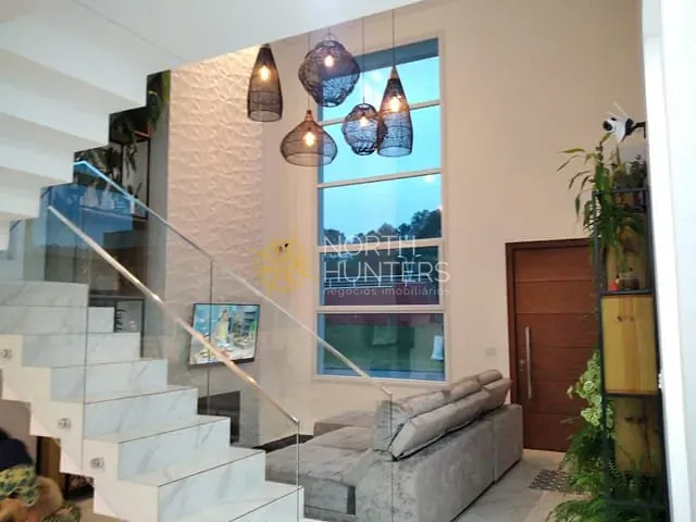 Casa com 420m² 4 quartos e 2 banheiros, à venda, no bairro São João do Rio Vermelho em Florianópolis