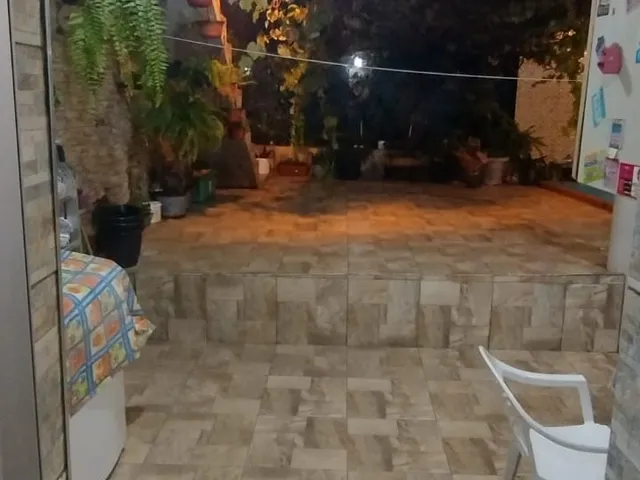 Casa com 185m² 3 quartos e 2 banheiros, à venda, no bairro Maria Antonieta Mello Azevedo (São Benedito) em Santa Luzia