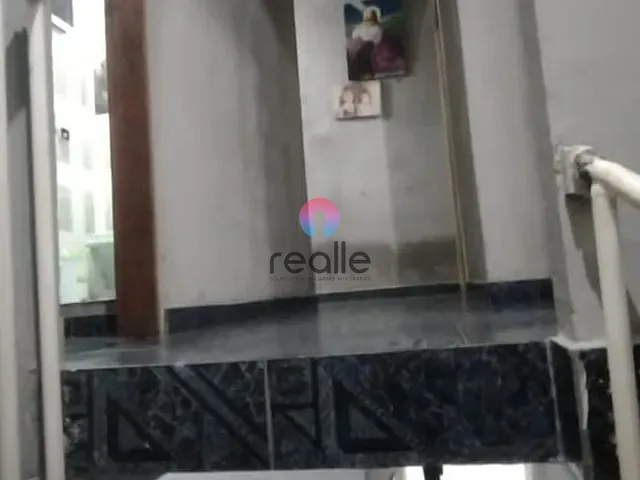 Casa com 185m² 3 quartos e 2 banheiros, à venda, no bairro Maria Antonieta Mello Azevedo (São Benedito) em Santa Luzia