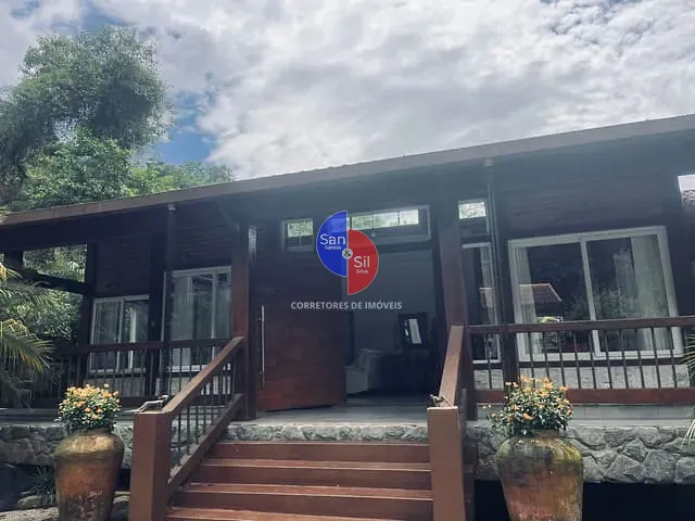 Casa com 1470m² 2 quartos e 3 banheiros, à venda, no bairro Paiol em Guapimirim
