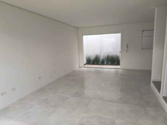 Casa com 108m² 2 quartos e 3 banheiros, à venda, no bairro Vila Monumento em São Paulo
