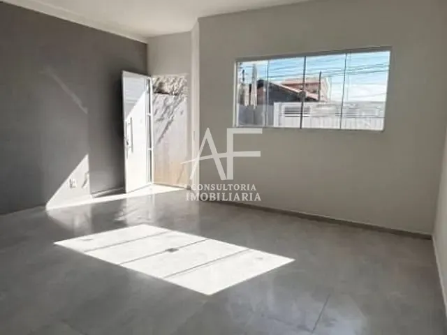 Casa com 125m², à venda, no bairro Jardim Sandra Maria em Taubaté