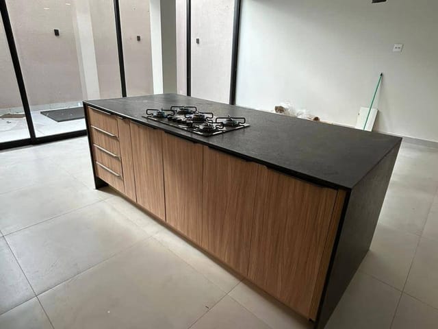 Foto do Casa - Casa com 4 dormitórios sendo 2suítes à venda, 150 m² de terreno e 227 m² de área construída por R$1.399.000,00 - Jardim dos Impérios - Indaiatuba/SP | BT SOLUÇÕES IMOBILIÁRIAS