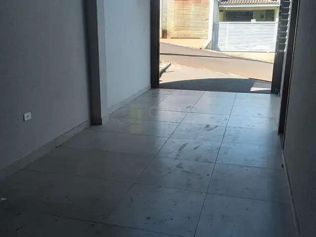 Casa com 138m² 3 quartos e 2 banheiros, à venda, no bairro Residencial Interlagos em Apucarana