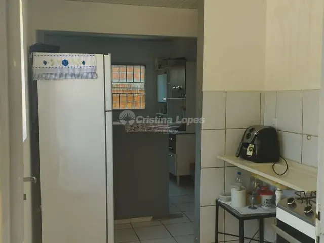 Casa com 300m² 2 quartos e 2 banheiros, à venda, no bairro Torquato Neto IV em Teresina