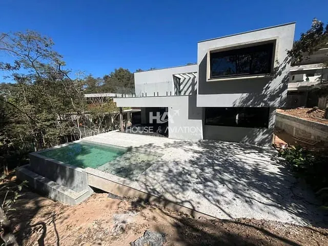 Casa com 900m² 4 quartos e 7 banheiros, à venda, no bairro Quintas do Sol em Nova Lima