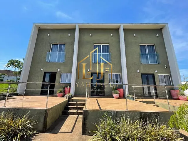 Casa com 1400m² 6 quartos e 9 banheiros, à venda, no bairro Centro em Chapada dos Guimarães