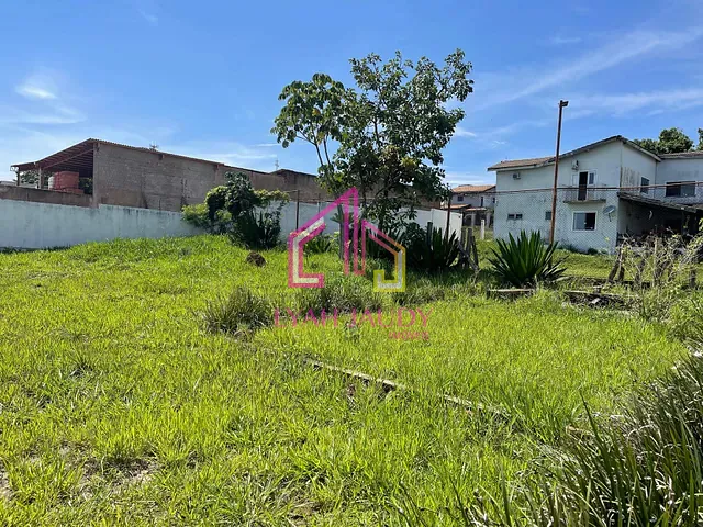 Casa com 1400m² 6 quartos e 9 banheiros, à venda, no bairro Centro em Chapada dos Guimarães