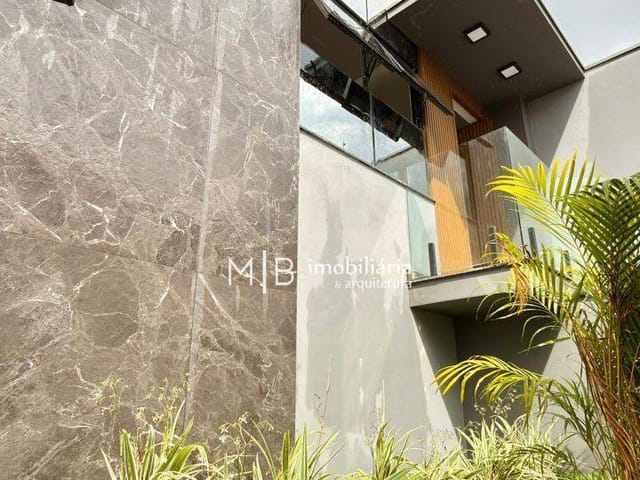 Casa 3 quartos e 3 banheiros, à venda, no bairro Residencial Sant'ana I em Lavras