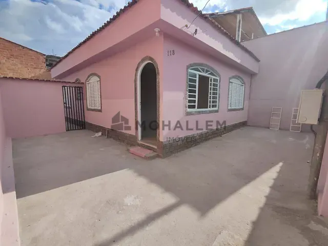 Casa com 100m² 4 quartos e 1 banheiro, para alugar, no bairro Santa Rita de Cássia em Itajubá