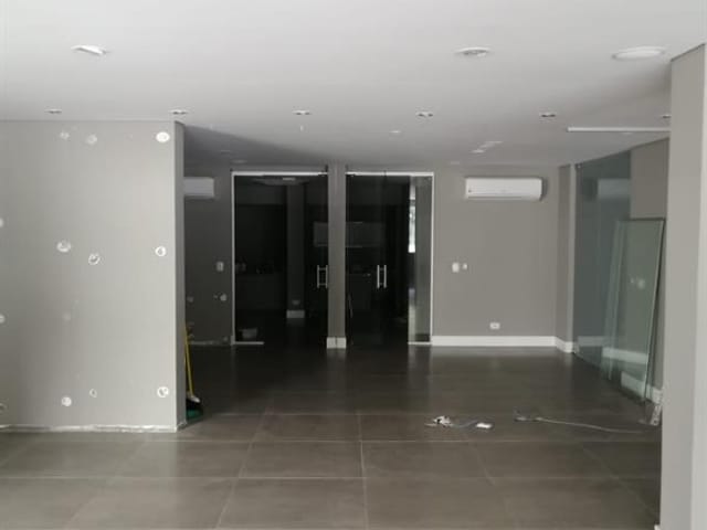 Casa com 980m², para alugar, no bairro Vila Mariana em São Paulo