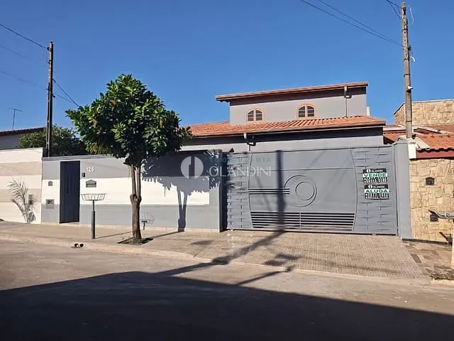 Casa com 300m² 4 quartos e 4 banheiros, à venda, no bairro Jardim Amaro em Artur Nogueira