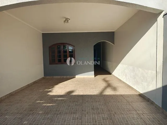 Casa com 300m² 4 quartos e 4 banheiros, à venda, no bairro Jardim Amaro em Artur Nogueira