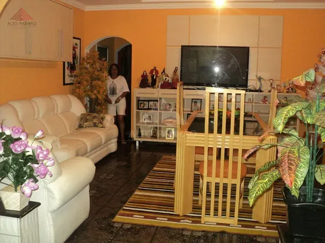 Casa com 300m² 6 quartos e 7 banheiros, à venda, no bairro Vila Flórida em Mauá