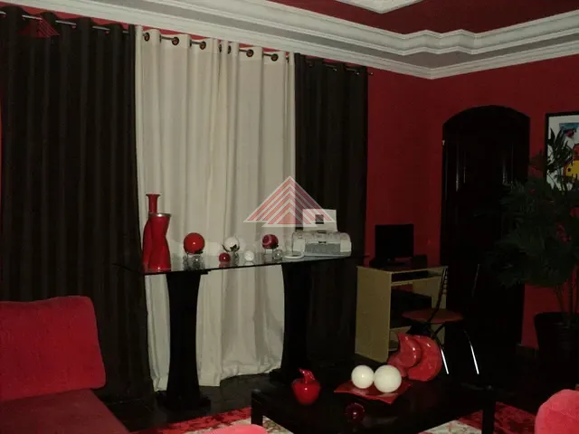 Casa com 300m² 6 quartos e 7 banheiros, à venda, no bairro Vila Flórida em Mauá