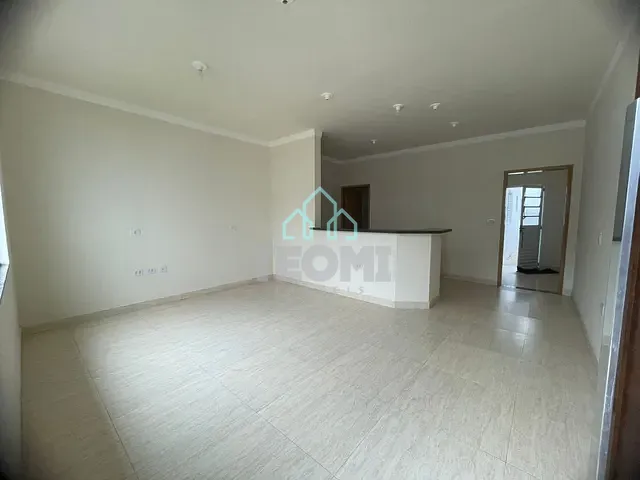 Casa com 125m² 2 quartos e 2 banheiros, à venda, no bairro Residencial Estoril em Taubaté