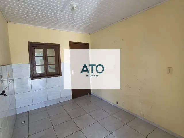 Casa 2 quartos e 1 banheiro, para alugar, no bairro Praça em Tijucas