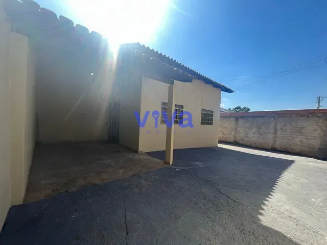 Casa com 360m² 3 quartos e 2 banheiros, à venda, no bairro Cidade Vera Cruz em Aparecida de Goiânia
