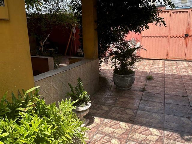 Casa com 540m² 3 quartos e 2 banheiros, à venda, no bairro Parque Calabouço em Campos dos Goytacazes