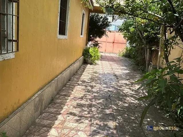Casa com 540m² 3 quartos e 2 banheiros, à venda, no bairro Parque Calabouço em Campos dos Goytacazes