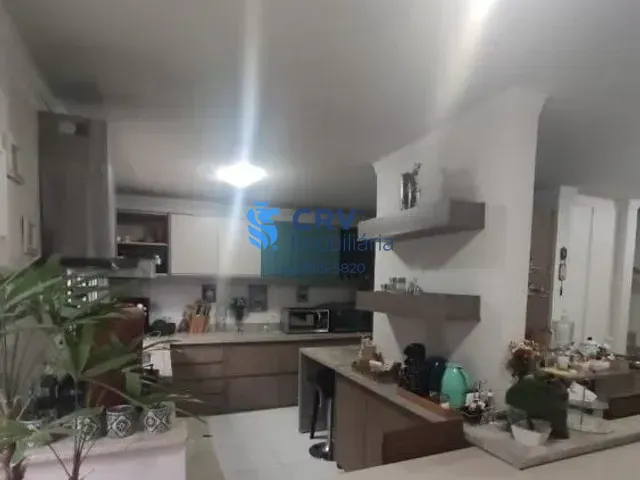 Casa com 180m² 3 quartos e 3 banheiros, à venda, no bairro Santa Mônica em Londrina