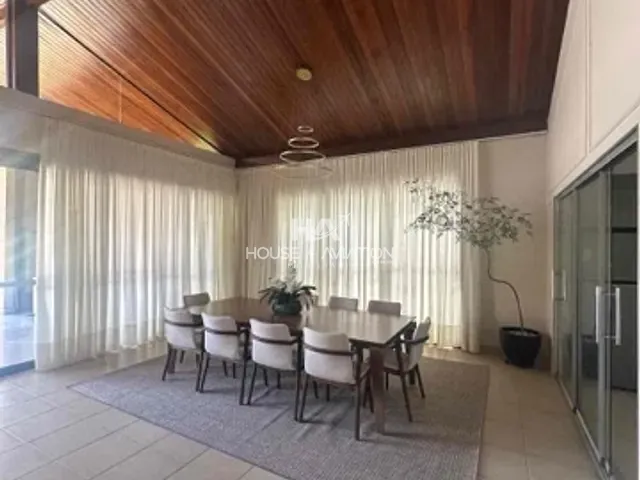 Casa 4 quartos e 6 banheiros, à venda, no bairro Residencial Aldeia do Vale em Goiânia