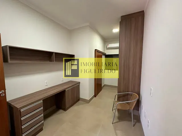 Casa com 300m² 3 quartos e 2 banheiros, à venda, no bairro Residencial Regissol II em Mirassol
