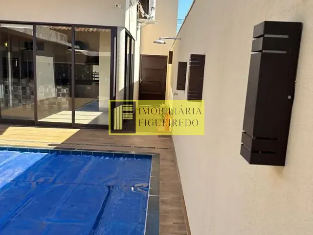 Casa com 300m² 3 quartos e 2 banheiros, à venda, no bairro Residencial Regissol II em Mirassol