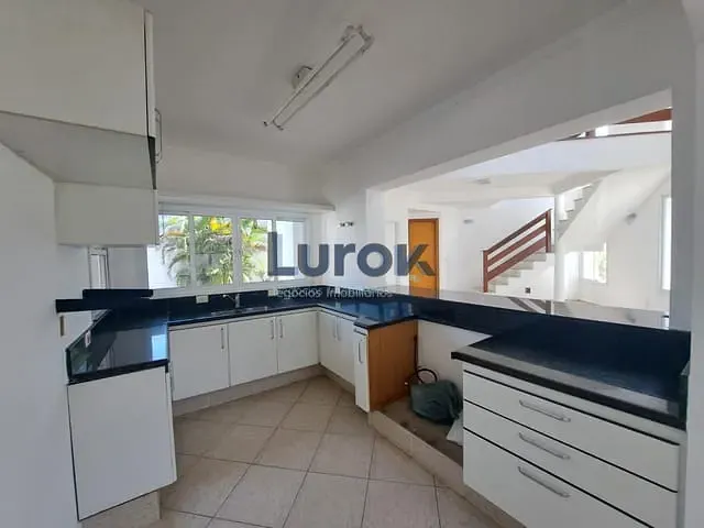 Casa com 542m² 4 quartos e 6 banheiros, para alugar, no bairro Jardim Paiquerê em Valinhos