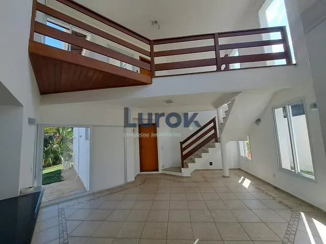 Casa com 542m² 4 quartos e 6 banheiros, para alugar, no bairro Jardim Paiquerê em Valinhos