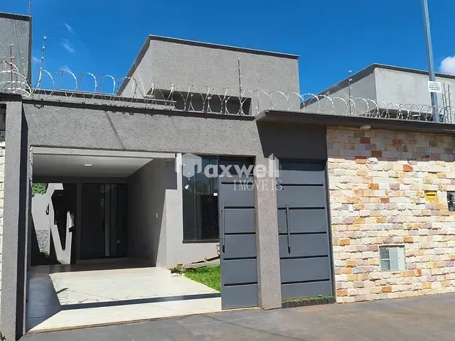 Casa 3 quartos e 4 banheiros, à venda, no bairro Cardoso Continuação em Aparecida de Goiânia