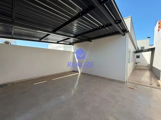 Casa com 125m² 2 quartos e 1 banheiro, à venda, no bairro Jardim Riviera em Botucatu